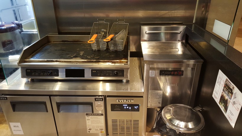 05e6fc0b5555a5fcdad9a85392980712_1506131